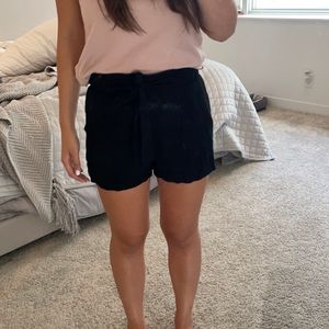 Black Highwaisted Paperbag shorts